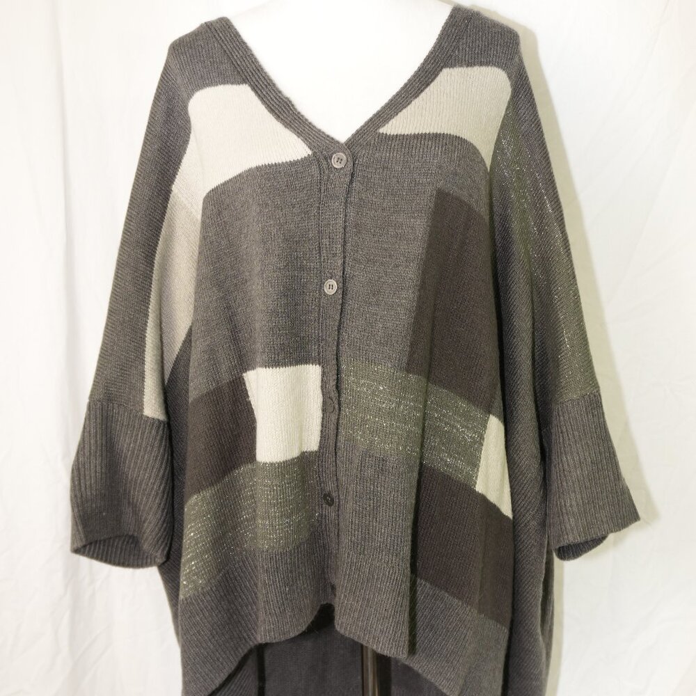 NWT 4X Cardigan 26/28 Button Up Short Sleeve Sweater Sparkly Shades of Gray